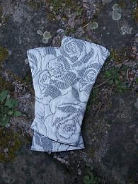 ecru € 24,00