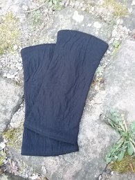 schwarz € 24,00