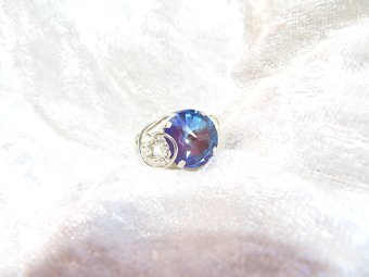 Gedrahteter Ring mit Swarovski ® Rivoli / 925er / 28 €